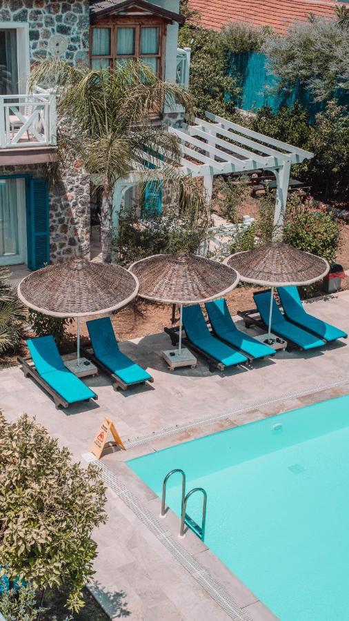 Orino Suites Cedit Bagian luar foto