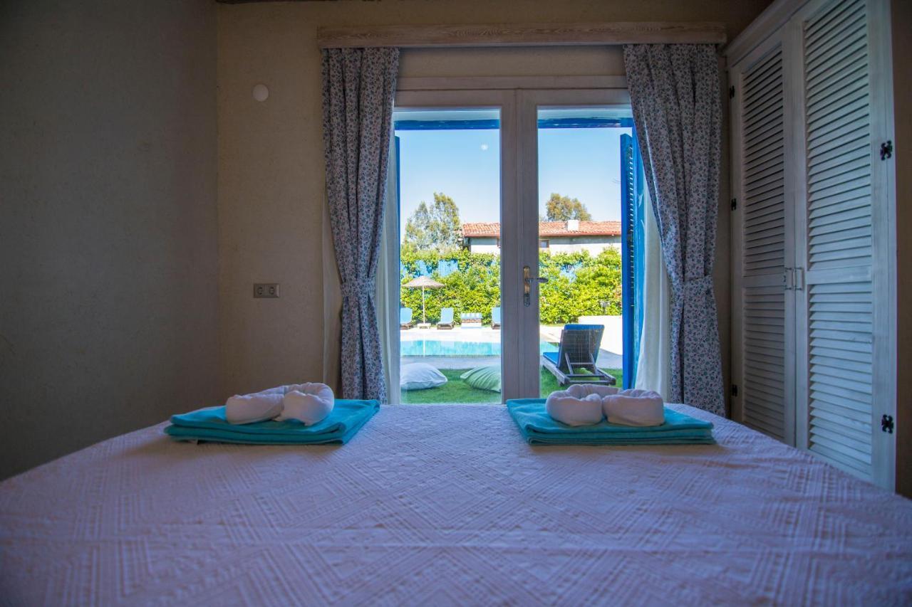 Orino Suites Cedit Bagian luar foto